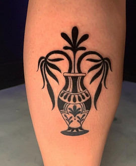 Ornamental Vase — Traditional tattoo by Paolo