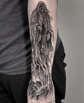 Reaper & Skull — Black & Grey tattoo by Inshaan